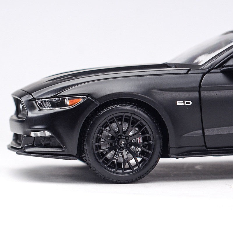 1:18 Ford Mustang GT American Muscle Diecast Model