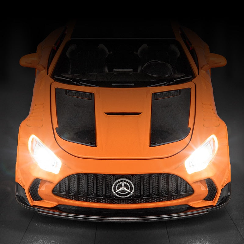 1:24 Mercedes Benzs-GT GTR Die Cast