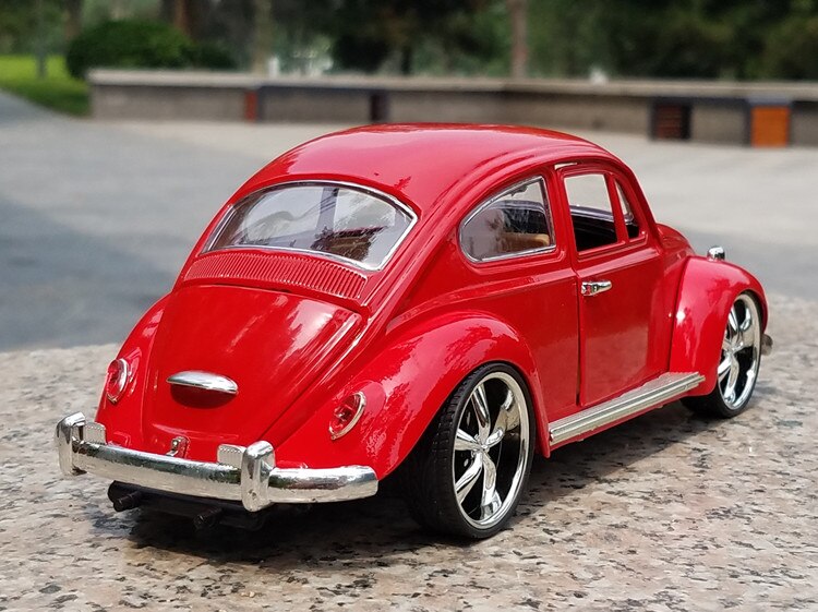 1:18 Volkswagen Classic Beetle Die Cast