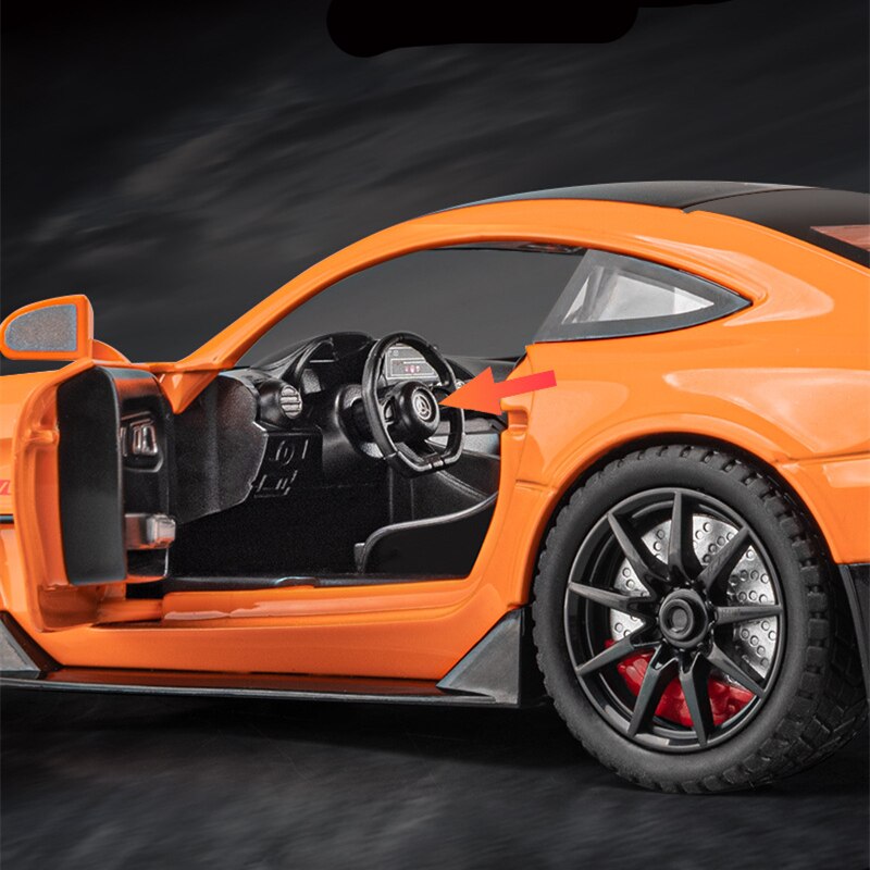 1:24 Mercedes Benzs-GT GTR Die Cast