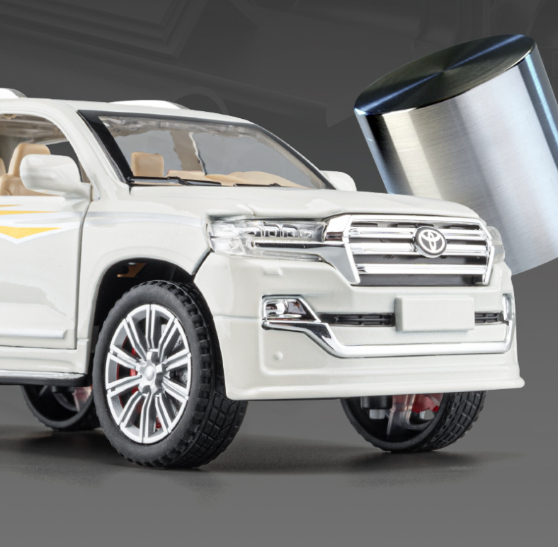 1:24 Toyota Land-Cruiser SUV