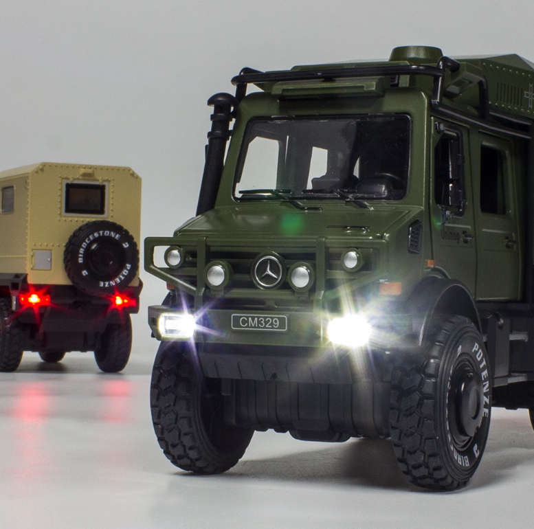 1:28 Mercedes-Benz Unimog Diecast Model