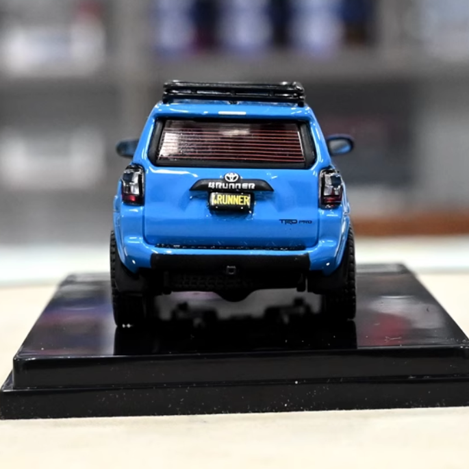 1:64 Toyota 4Runner Die Cast