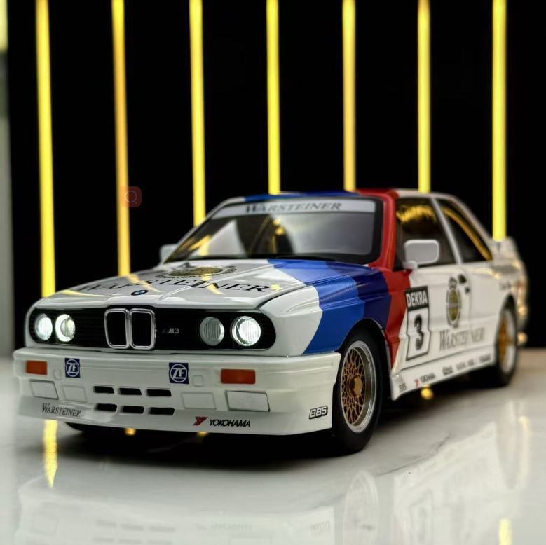 1:24 BMW M3 Alloy Model with Decals
