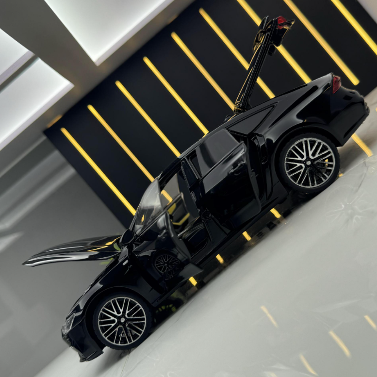 1:24 Audi A7 Alloy Model