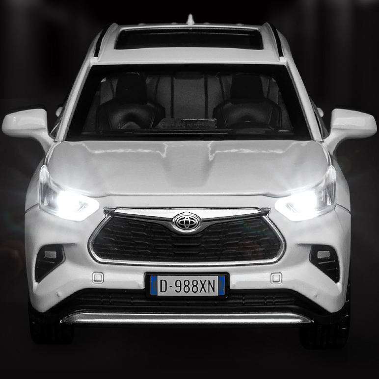 1:32 Toyota Highlander SUV Alloy Model