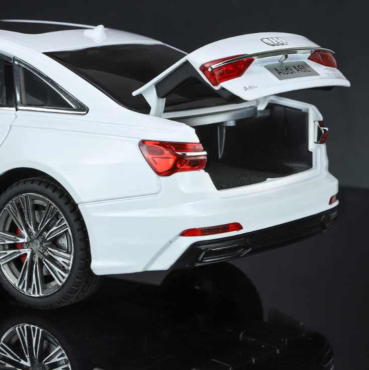 1:18 Audi A6 Alloy Model – Precision and Sophistication