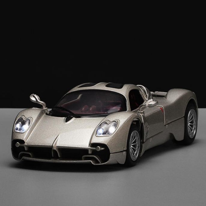 1:32 Pagani Utopia Sports Car Diecast Model