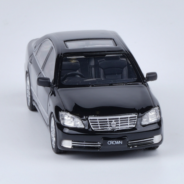 1:64 Toyota Crown 12th Generation Diecast Model