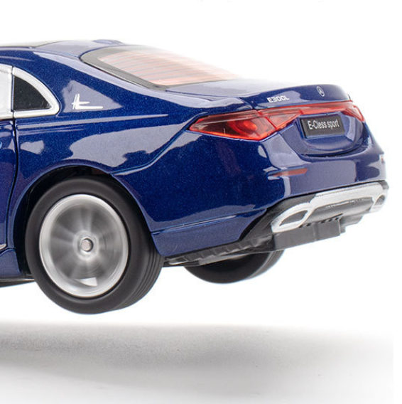 1:32 Mercedes Benz E300L Diecast Model