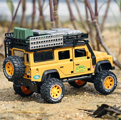 1:28 Land Rover Defender Customized Edition Diecast Model