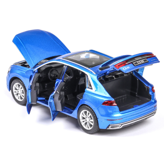 1:32 Audi Q8 Alloy Model