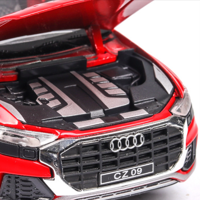 1:32 Audi Q8 Alloy Model