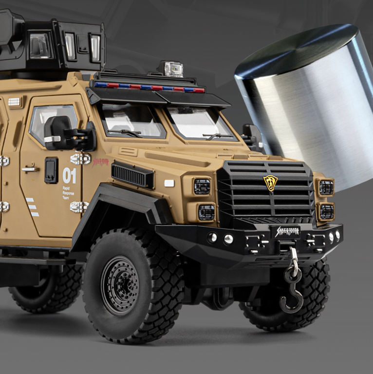 1:24 Sabertooth Armored Vehicle Alloy Model