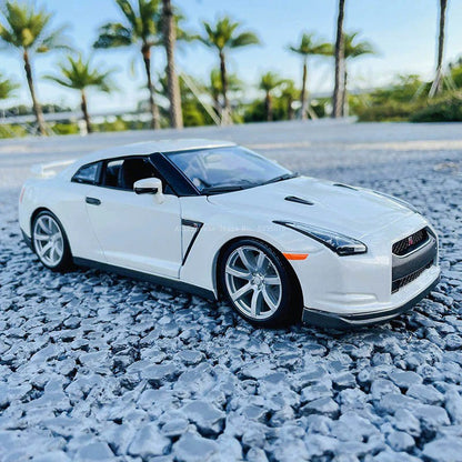 1:18 Nissan GTR