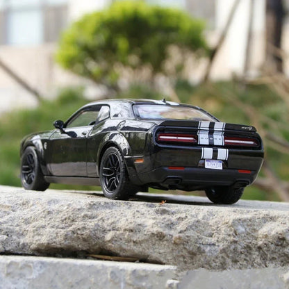 1:24 DODGE Challenger Hellcat SRT