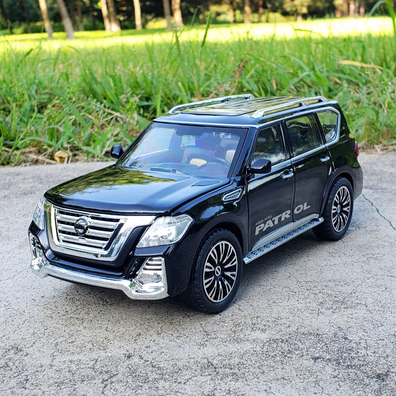 1:24 Nissan Patrol SUV