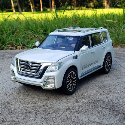 1:24 Nissan Patrol SUV