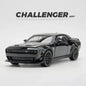 1:32 Dodge Challenger Hellcat