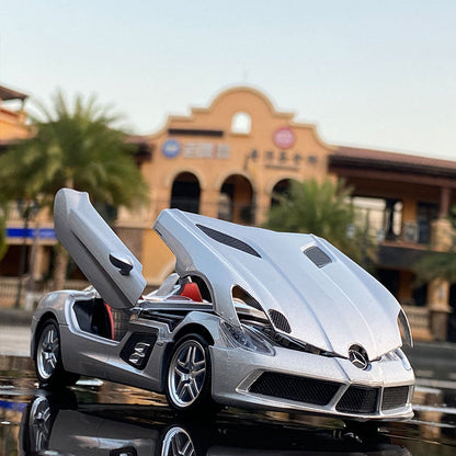 1:24 Mercedes Benz SLR Convertible Die Cast