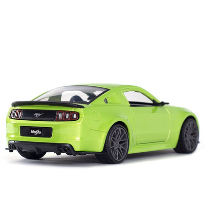 1:24  Ford Mustang Die Cast