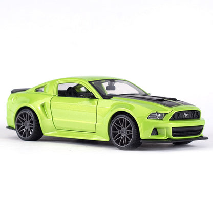 1:24  Ford Mustang Die Cast