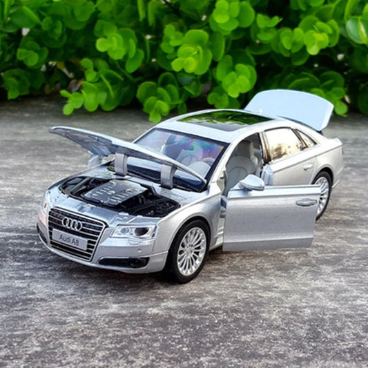 1:24 Audi  A8 Die Cast