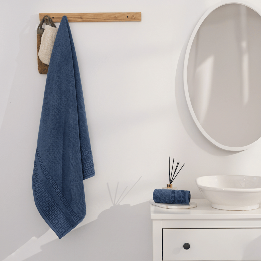 Griechisch gemustertes Handtuch, 600 g, Marineblau, 90 x 150 cm | 100 % Baumwolle – Einzelhandtuch – Bad/Küche – Gemustert