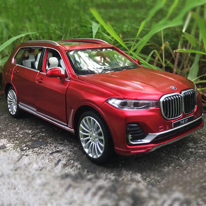 1:24 BMW X7 Die Cast