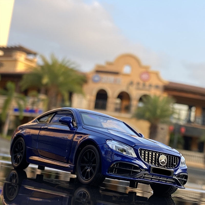 1:32 Mercedes Benz  C63S Coupe  Die Cast