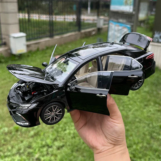 1:24 2021 Toyota new eight generation Camry Diecast Model