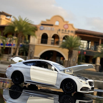 1:32 Mercedes Benz  C63S Coupe  Die Cast