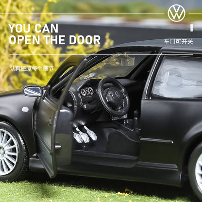 1:24 Volkswagen  Golf R32 Die Cast
