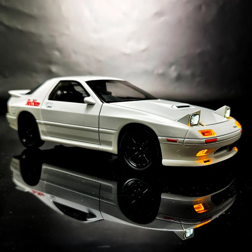 1:24 INITIAL D Mazda RX7 Die Cast