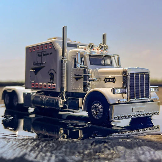 1:24 Peterbilt 389 Tractors Truck Diecast Model