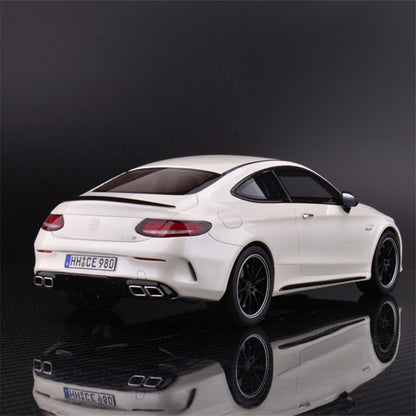 1:32 Mercedes Benz  C63S Coupe  Die Cast