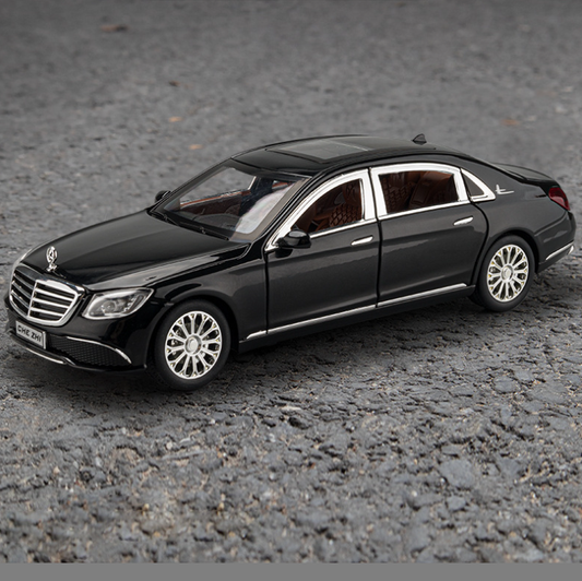 1:24 Mercedes Benz E300 Diecast Model