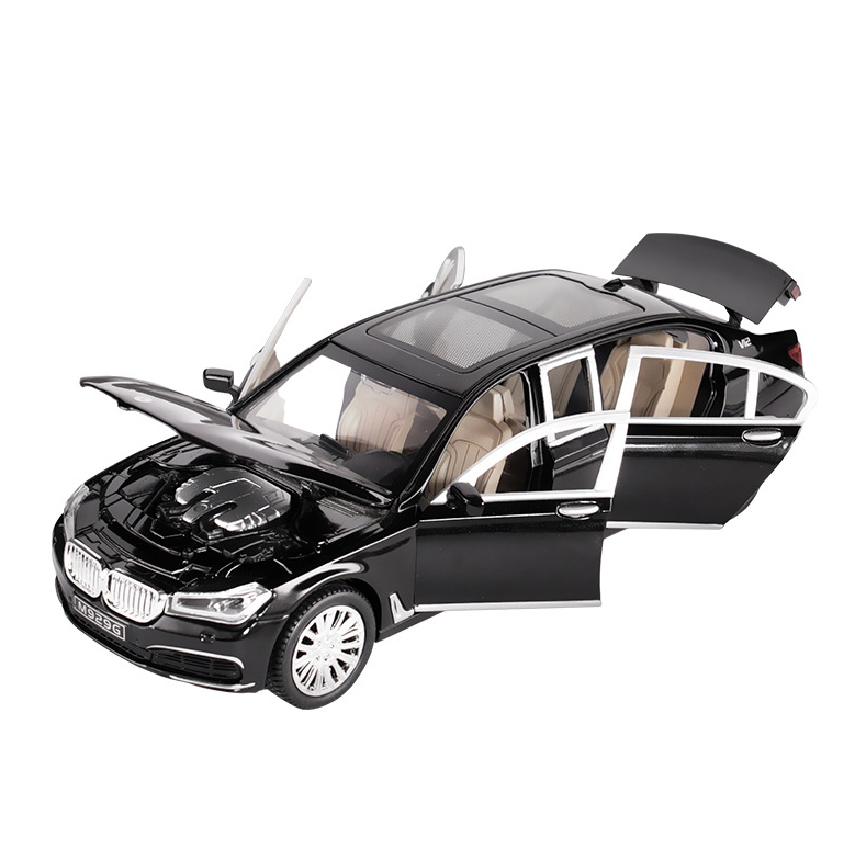 1:24 BMW 760 V12 Diecast Model