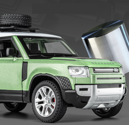 1:24 Licensed Land Rover Defender Outdoor Edition Alloy Model