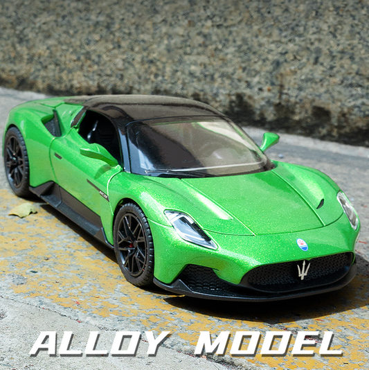 1:24 Maserati MC20  Alloy Car Model - With Openable Doors