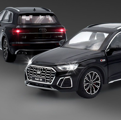 1:24 Audi Q5 Alloy Model Car – Precision Craftsmanship