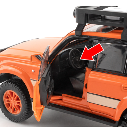 1:24 Land Cruiser LC80 Diecast Model