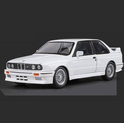 1:24 BMW M3 (E30) 1988 Die Cast