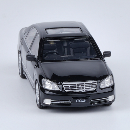 1:64 Toyota Crown 12th Generation Diecast Model