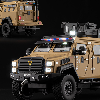 1:24 Sabertooth Armored Vehicle Alloy Model